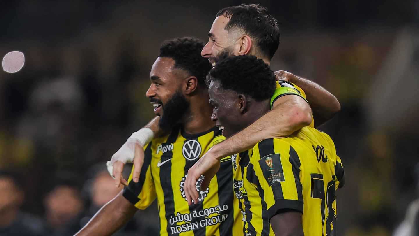 ليس بنزيما فقط.. أكثر لاعب أبهر جمهور الاتحاد السعودي ضد الشباب