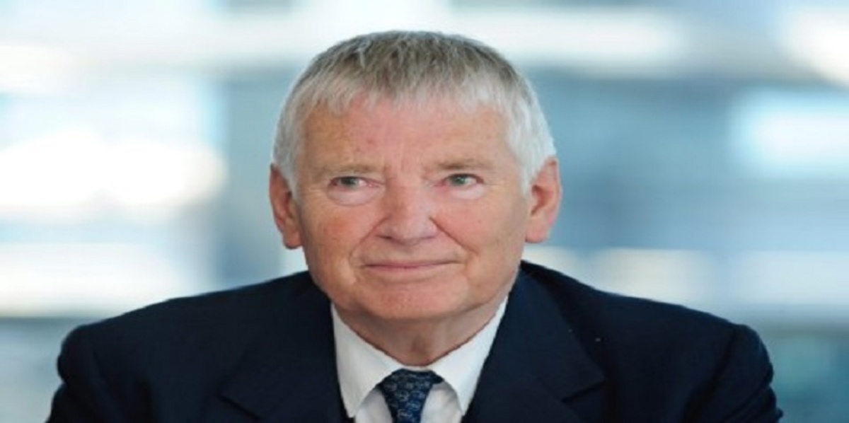 وزير ألماني سابق: لا أعلم شيئًا عن عقد بيكنباور/وارنر