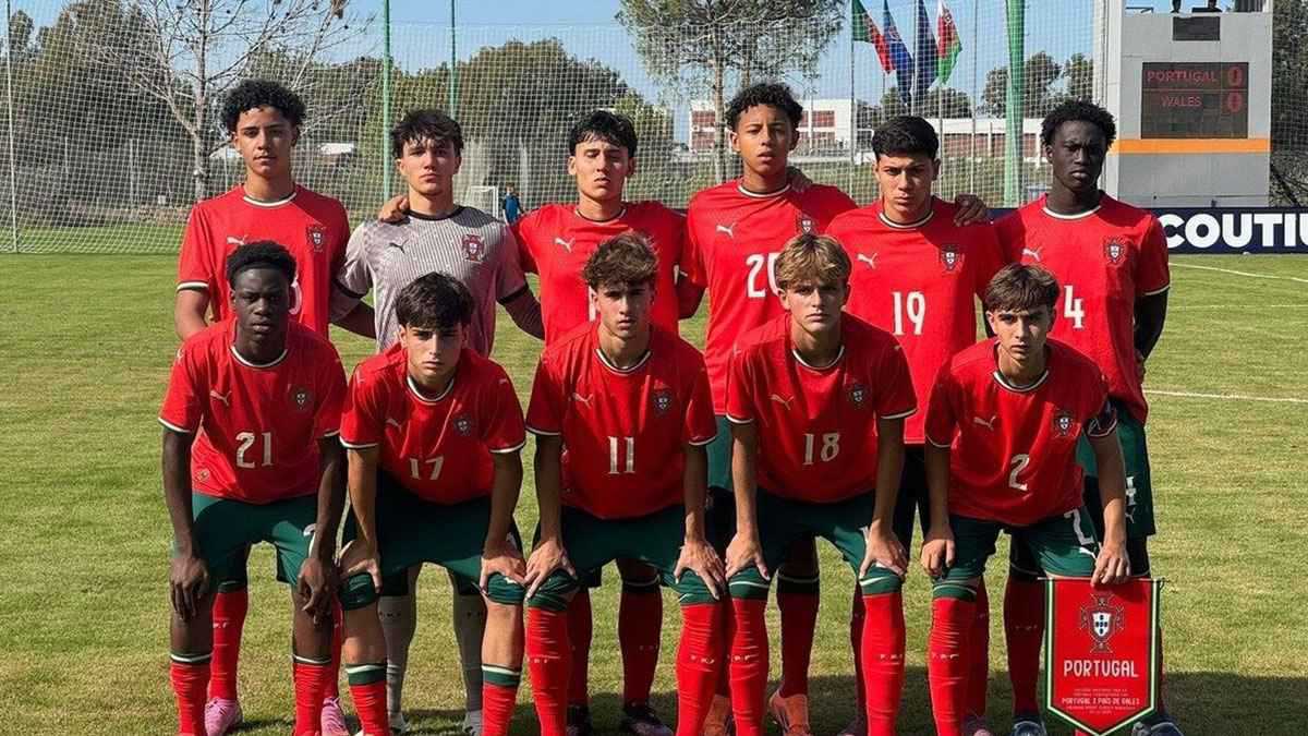 لم يرتدِ رقم والده.. كريستيانو جونيور يسجل هدفا رائعا لمنتخب البرتغال (فيديو)