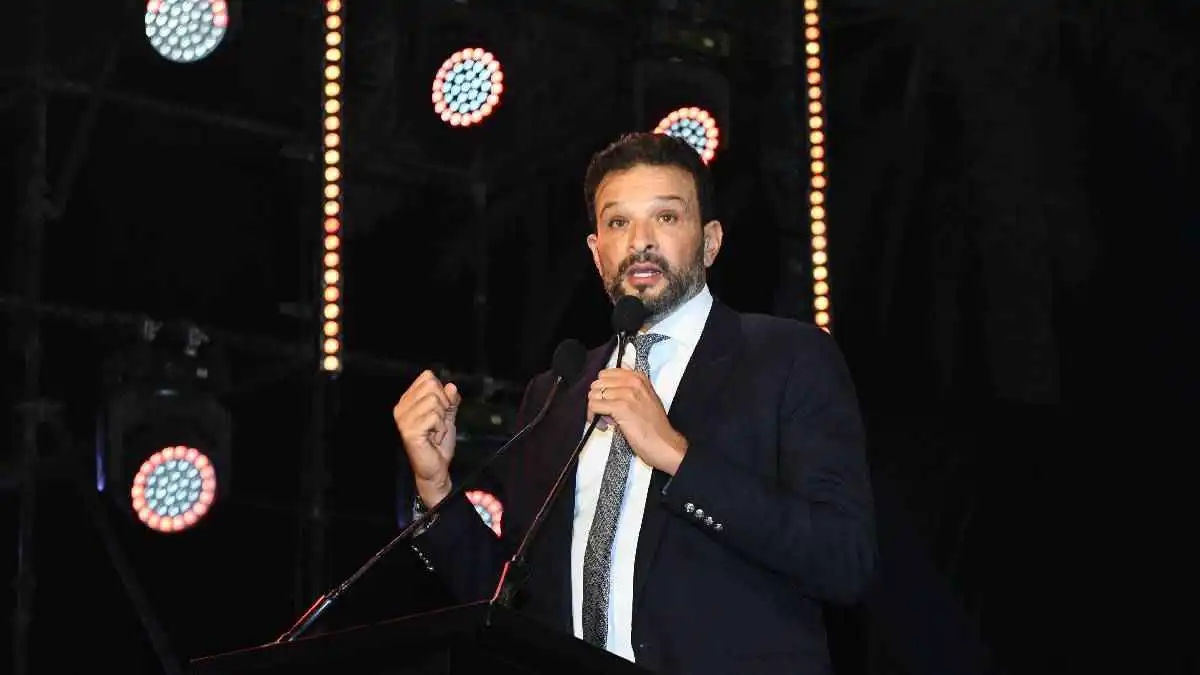 أيمن ممدوح عباس