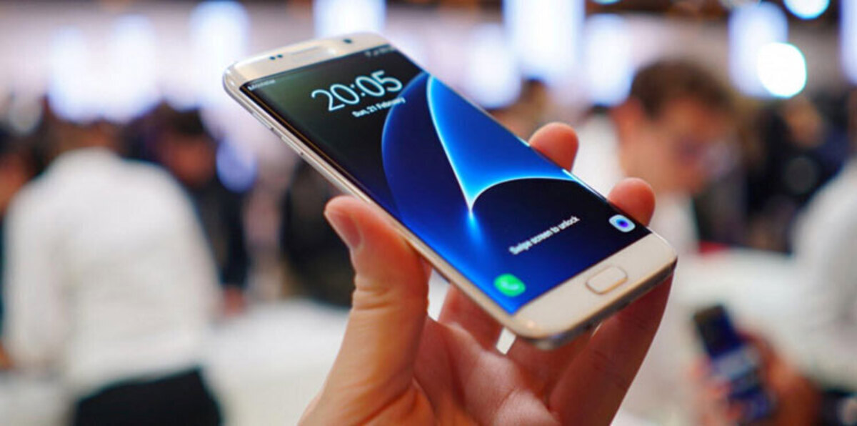 الوافدون الأجانب يغادرون سوق الهواتف النقالة في السعودية