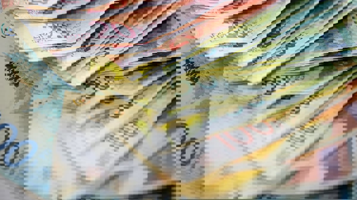 الشيكل الإسرائيلي يتراجع إلى أدنى مستوى أمام الدولار منذ 2015