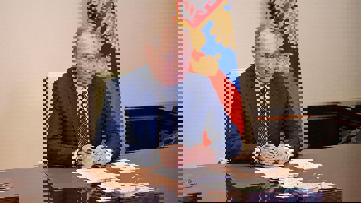 "قصف العقول".. كيف تدير موسكو الحرب الإعلامية الموازية لمعاركها في أوكرانيا؟