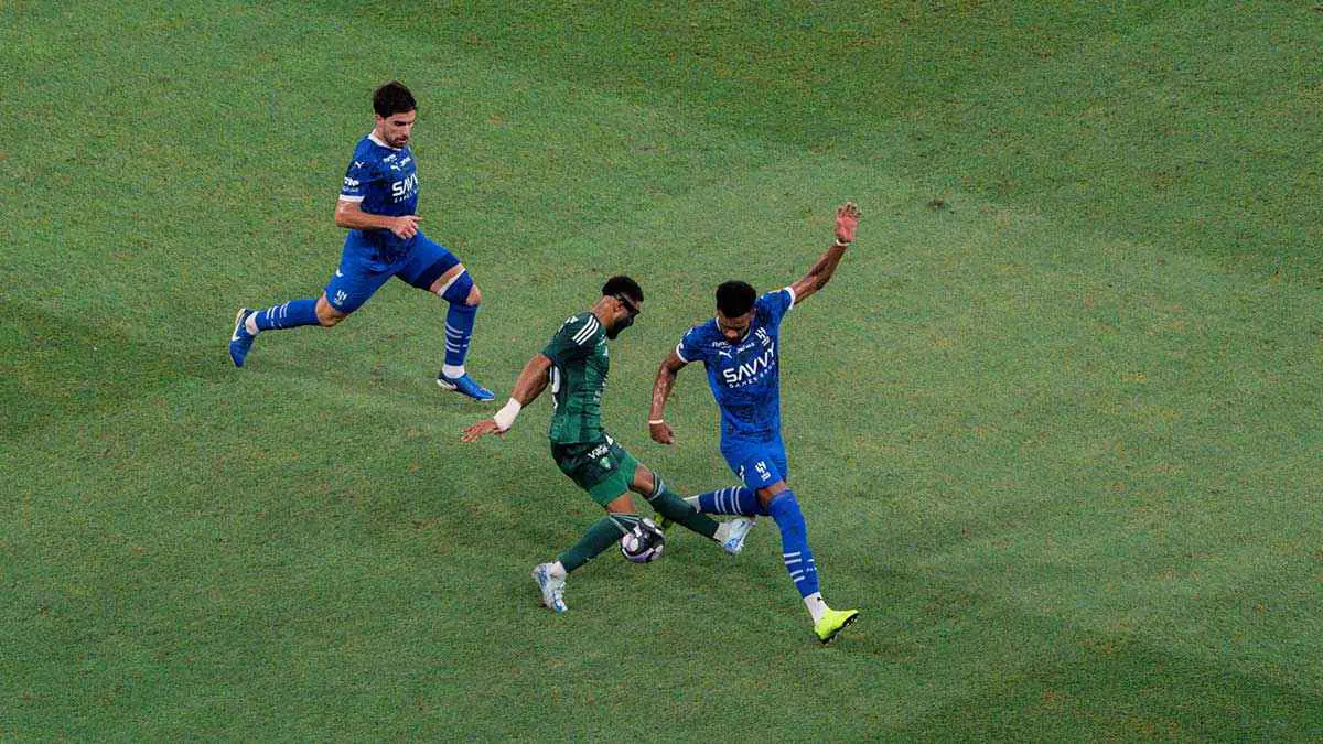 أول طلب من الأهلي قبل مواجهة الهلال في دوري روشن