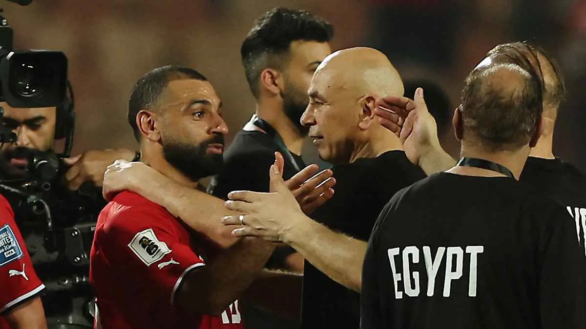 كان سيعتزل دوليا.. وزير مصري يفجر مفاجأة عن محمد صلاح (فيديو)