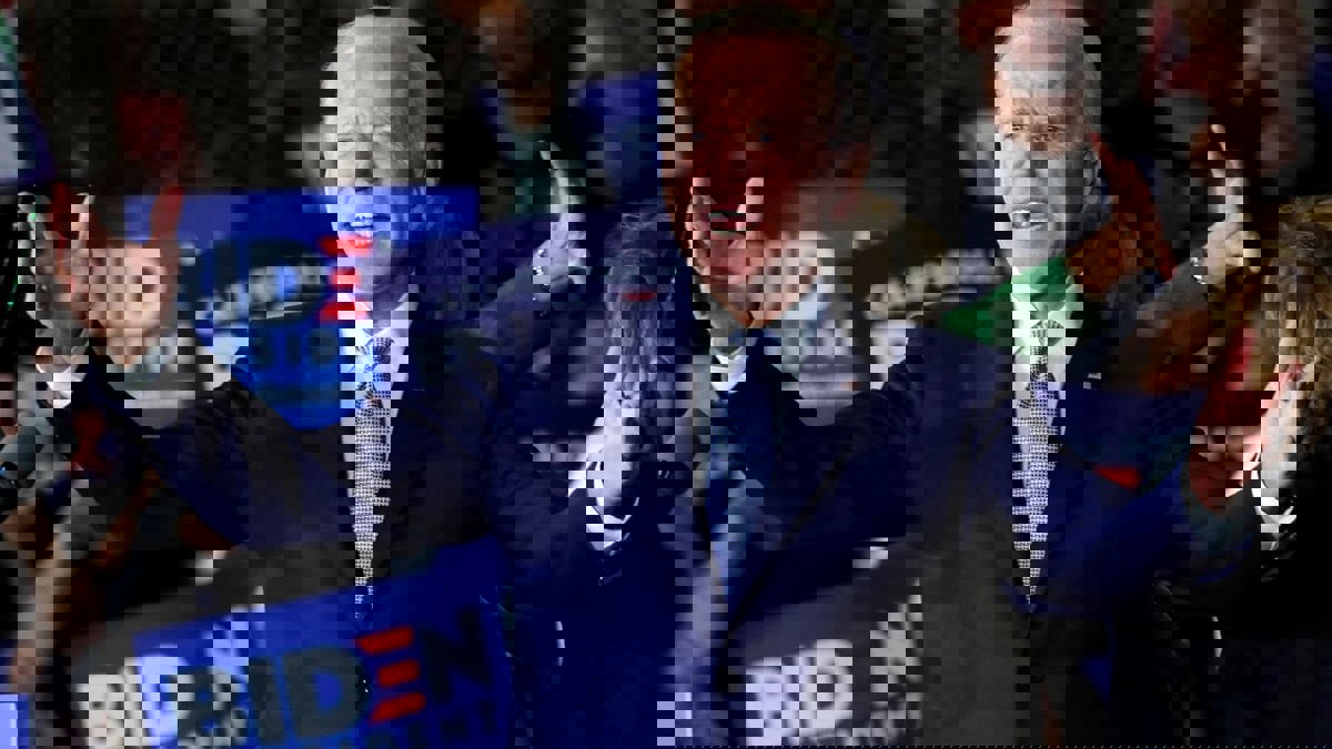 استطلاع: بايدن يتقدم على ترامب 12 نقطة بين ناخبي أمريكا