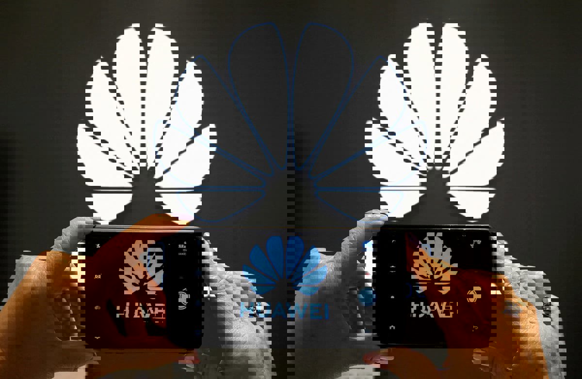 هواوي تتوقع نمو الإيرادات 9% في 2023 بدعم من مبيعات الهواتف الذكية
