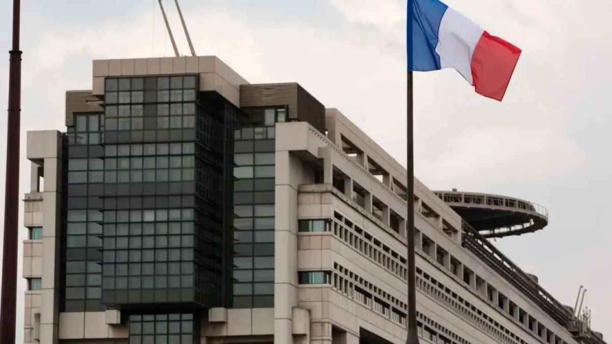 "سابقة".. مثول فرنسي متهم بقتل تونسي أمام قاضٍ مختص بالإرهاب