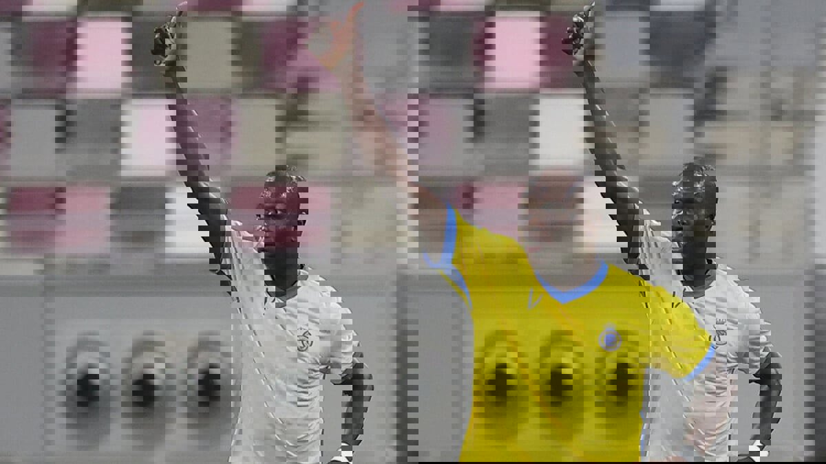 باريس سان جيرمان يتواصل مع وكيل أعمال فينسنت أبوبكر مهاجم النصر السعودي