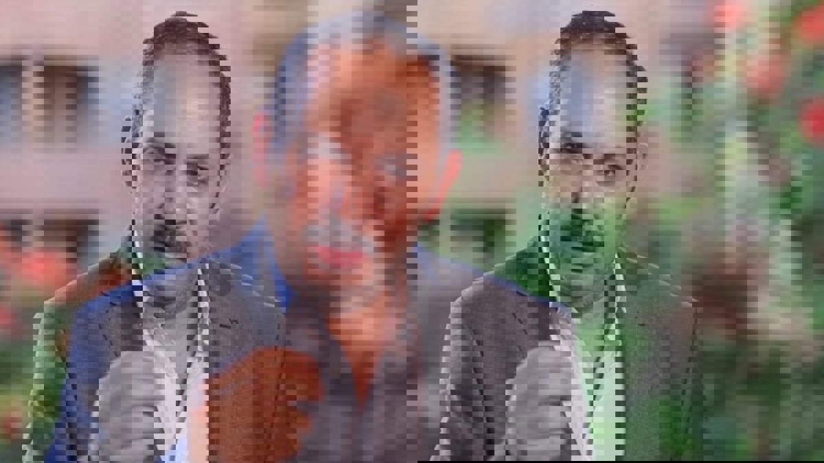 بتهمة استغلال مالكها "الكفيف".. التحفظ على سيارة كمال أبو رية الفارهة 