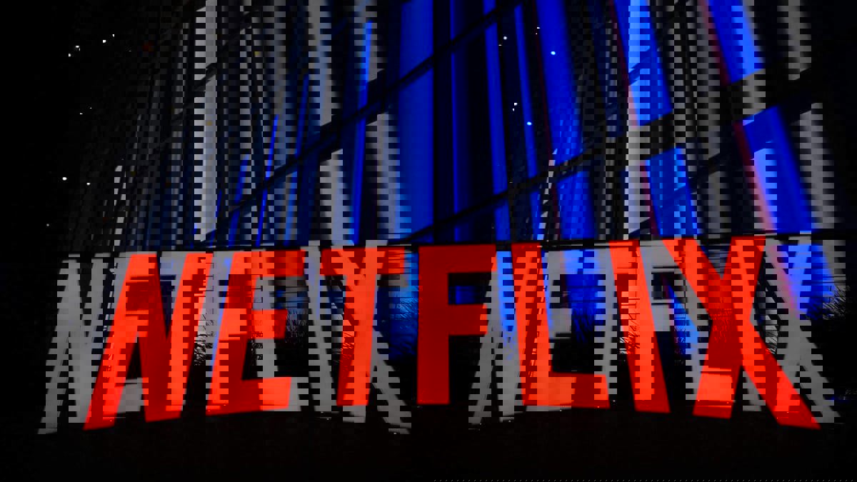 "نتفليكس" تفرض رسوما على مشاركة كلمات السر