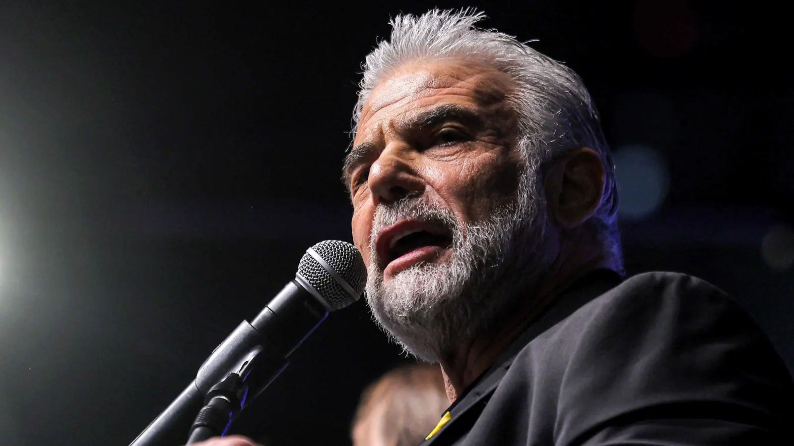 "محتال".. لابيد يشن هجوما جديدا على نتنياهو