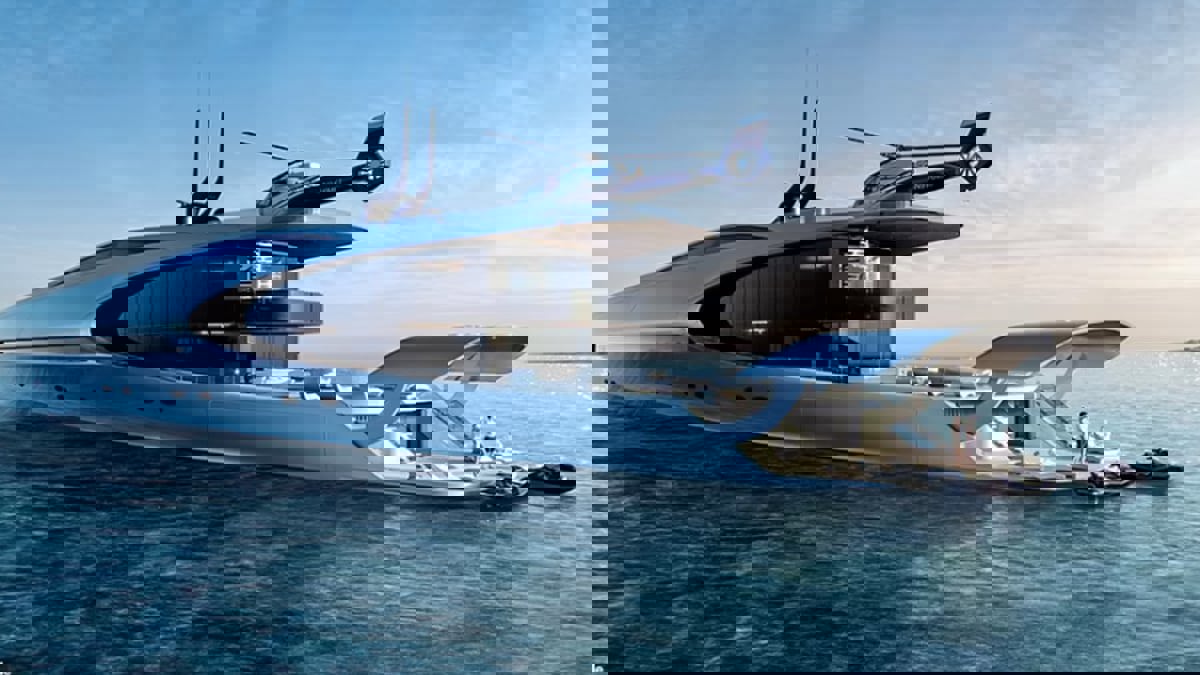 يخت فاخر على شكل سكين عملاقة يخترق مياه البحر بسلاسة