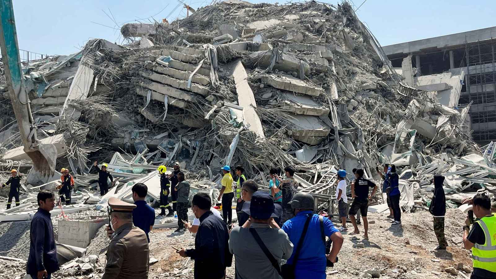 700 قتيل.. حصيلة ثقيلة ودمار واسع بعد زلزال ميانمار