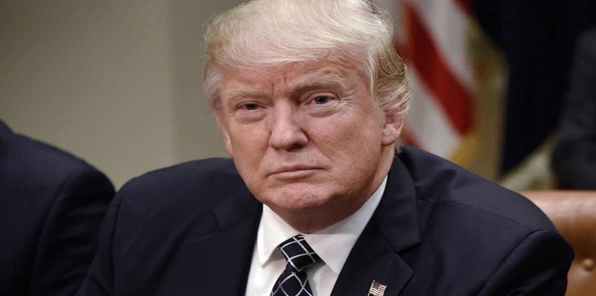 أحداث فيرجينيا تفضح علاقة ترامب ووالده بمنظمة عنصرية