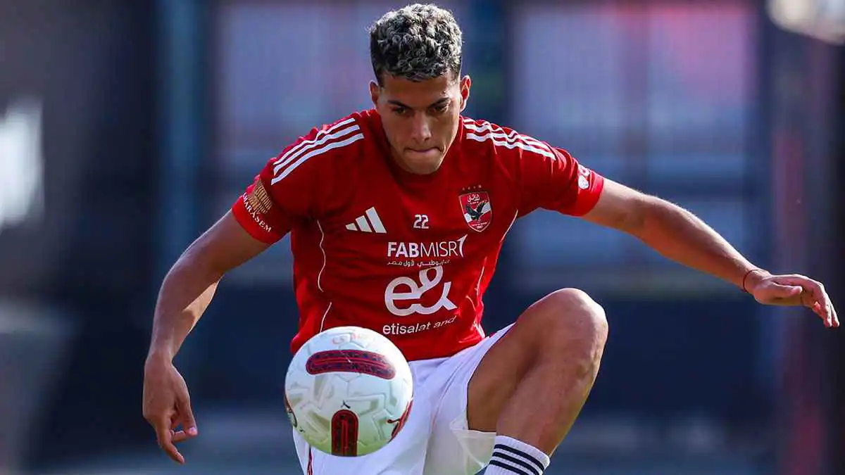 سر غضب إمام عاشور من مسؤولي الأهلي المصري