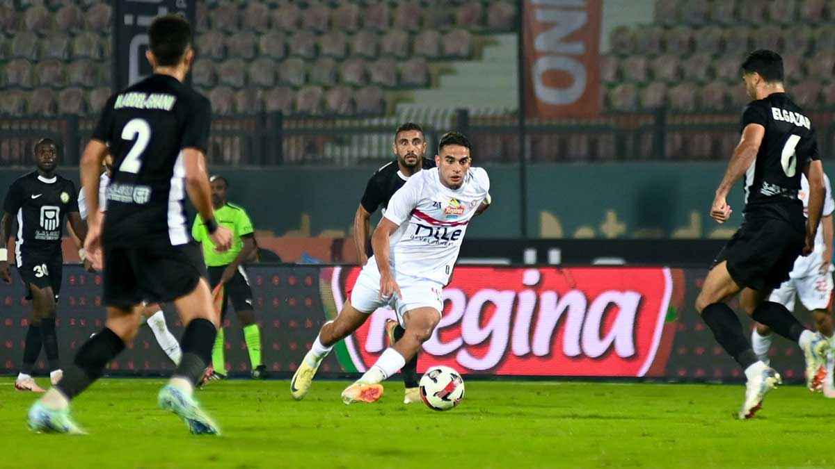 لمواقف سابقة.. شوبير يفتح النار على حكام الزمالك والبنك الأهلي