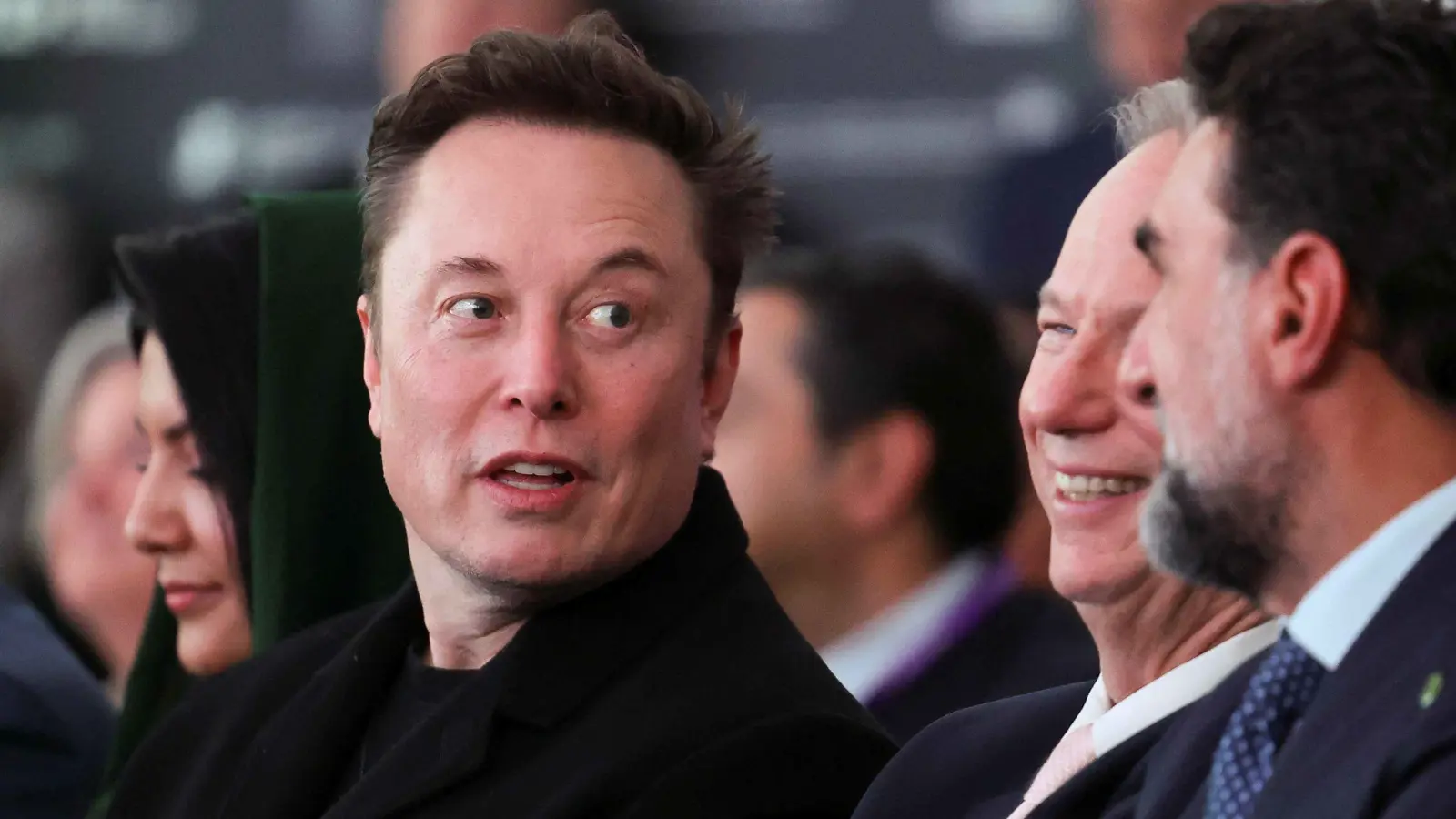 ماسك: زيلينسكي قتل صحفيا أمريكيا