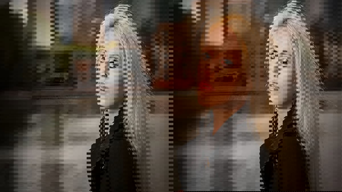 ليندسي بيير: تأثرت بمارلين مونرو.. وأطمح لتقديم شخصية مصاصة دماء