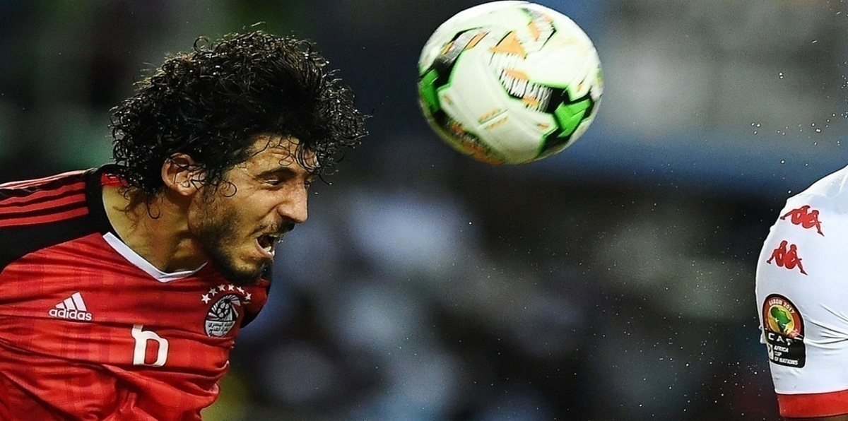 مباراة مصر والكونغو.. حجازي يهدر الفرصة الأقرب للفراعنة (فيديو)