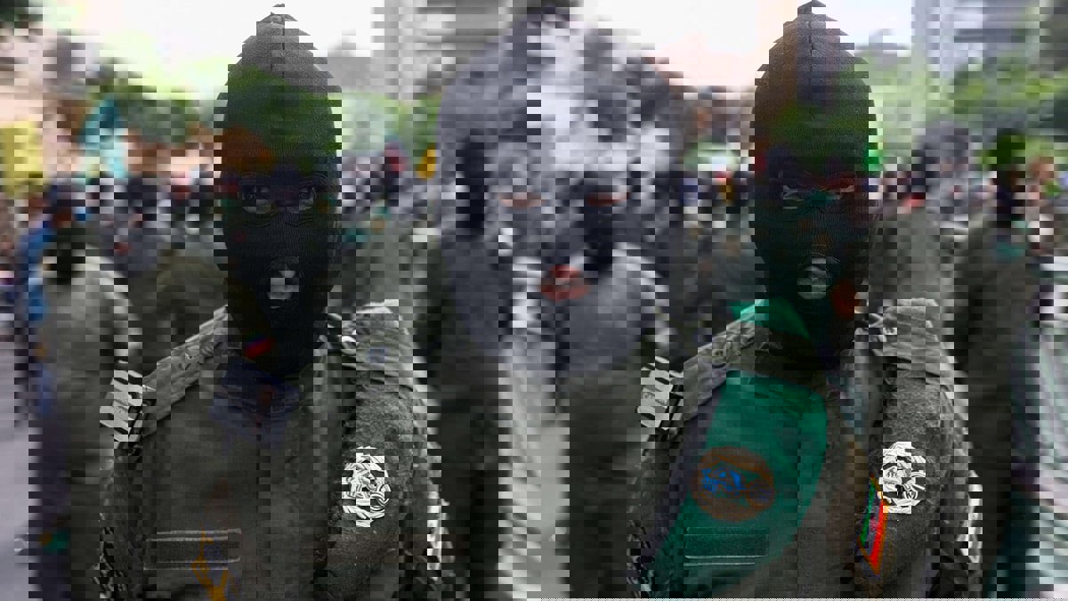 فتاة إيرانية تكشف تعرضها للاغتصاب على أيدي عناصر الباسيج

