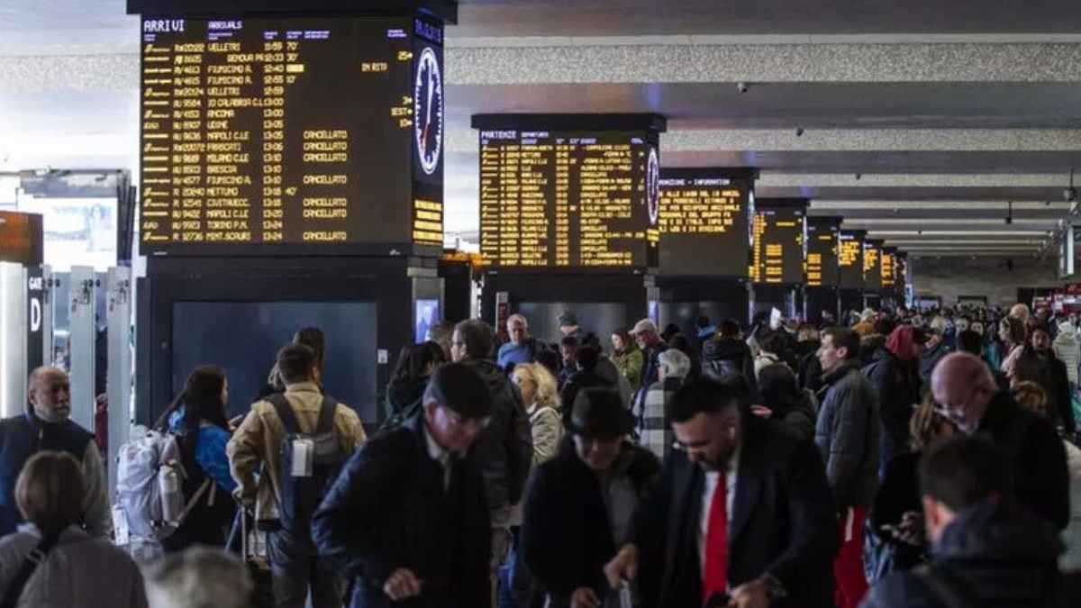 إيطاليا .. إضراب عام يعطل حركة النقل ويشل المدن الكبرى