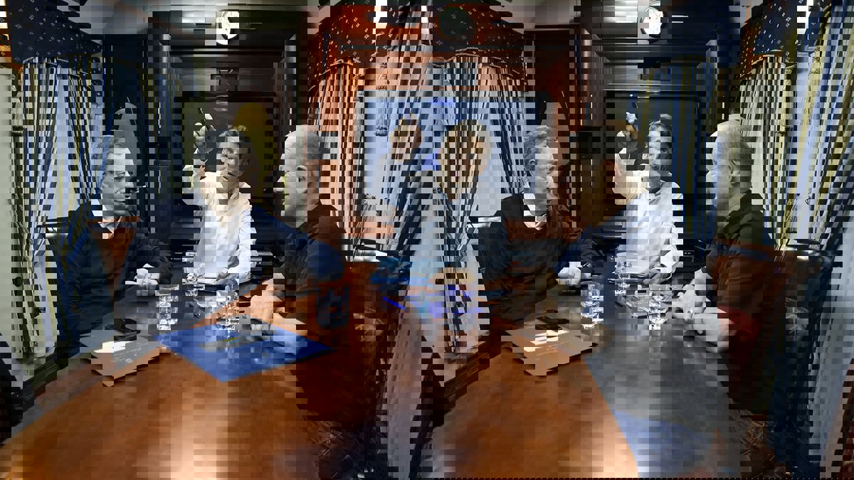 بالقطار.. ماكرون وشولتس ودراغي يصلون كييف