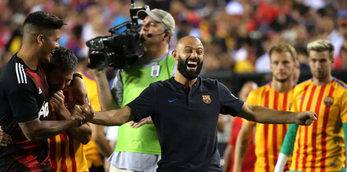 ماسكيرانو يعيق إحدى صفقات برشلونة.. ماذا فعل؟