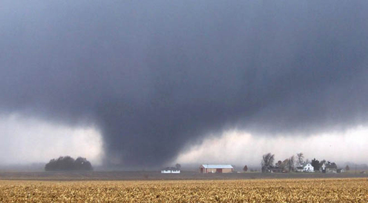 قتيلان وجرحى بإعصار ضرب ولاية "إلينوي" الأمريكية