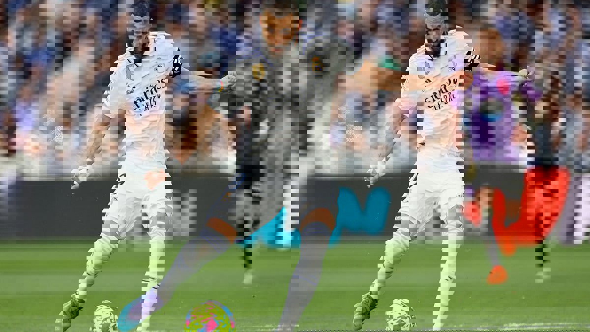 فيديو يحسم الجدل حول صيام كريم بنزيما أمام بلد الوليد (شاهد)