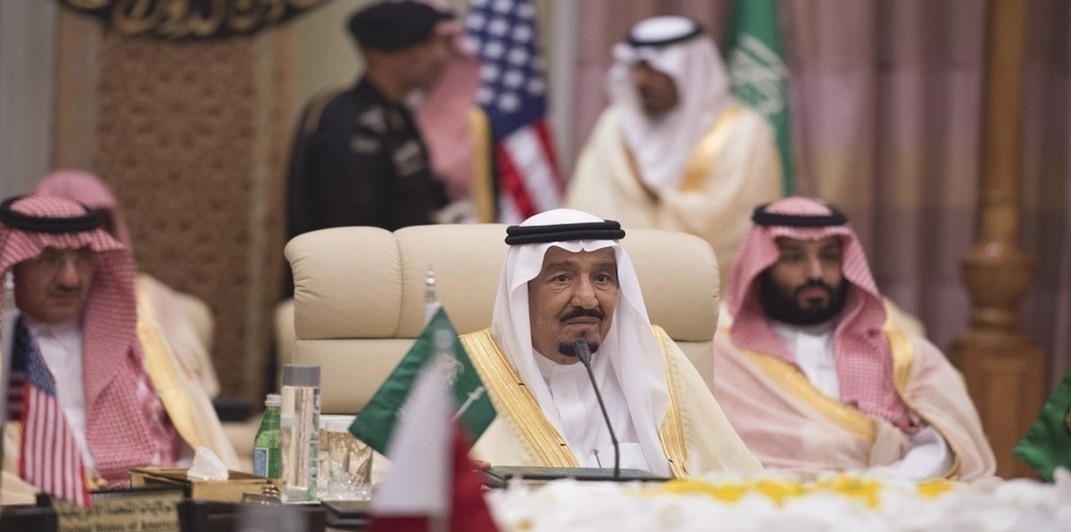 الملك سلمان: إيران هي رأس الإرهاب العالمي