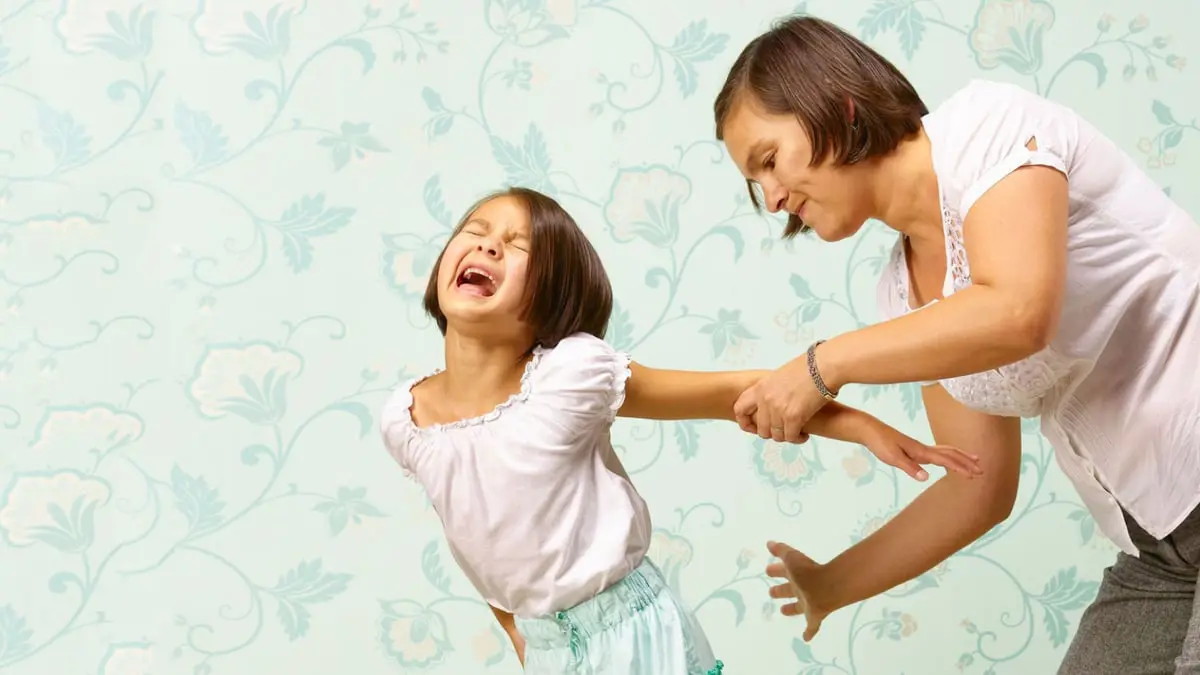 دراسة: "الضرب" يؤثر سلبا في مهارات نمو الأطفال