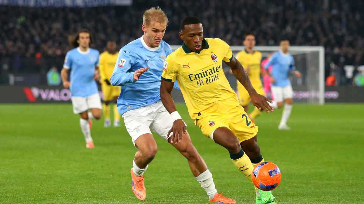 لاتسيو يقصي ميلان من كأس إيطاليا (فيديو)