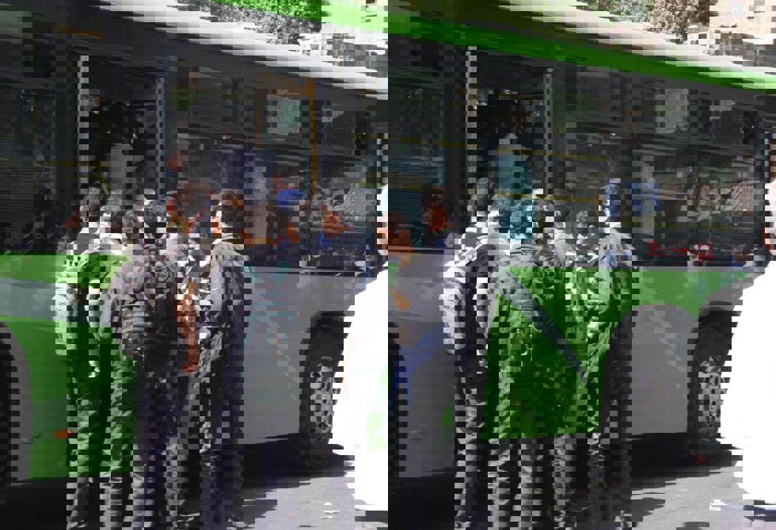 جريمة قتل مروعة داخل حافلة نقل في دمشق