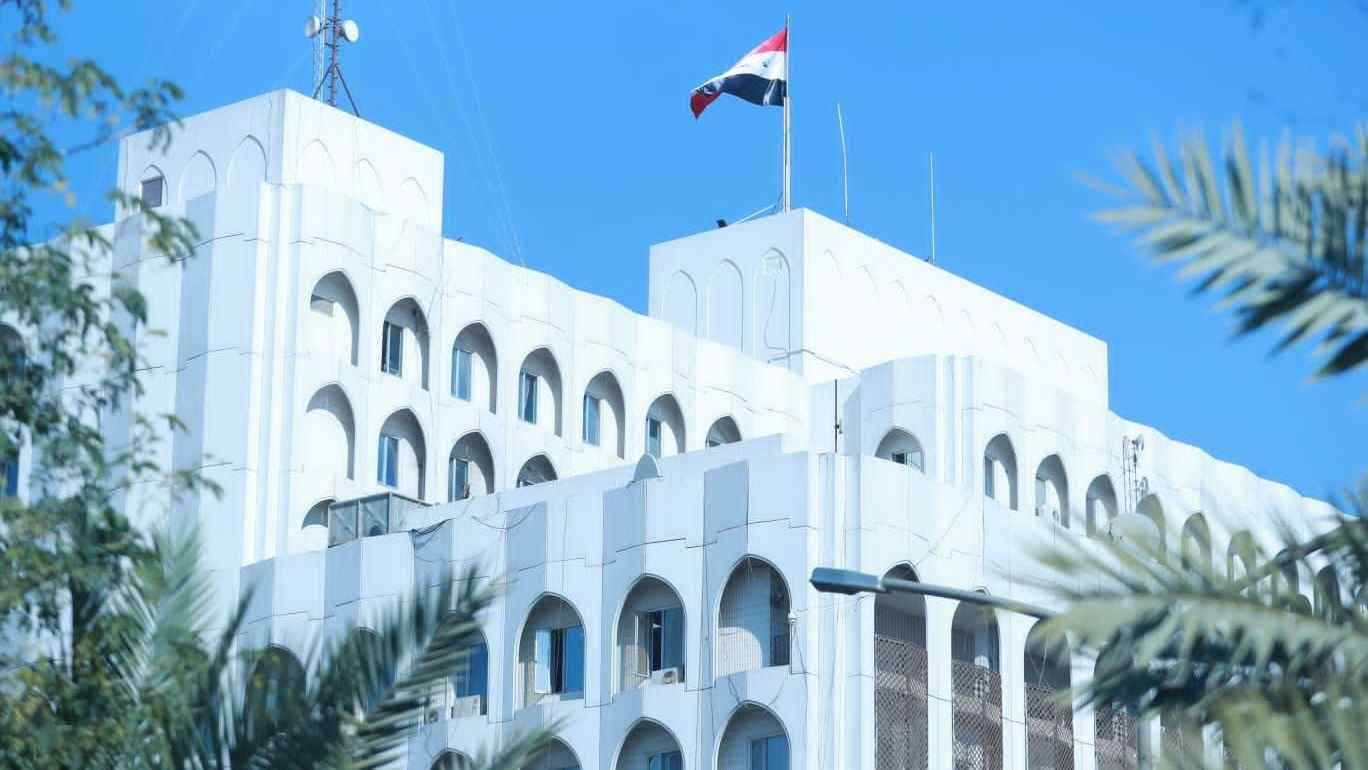 "ترشيح جماعي".. تعيينات السفراء تثير جدلاً واسعاً في العراق