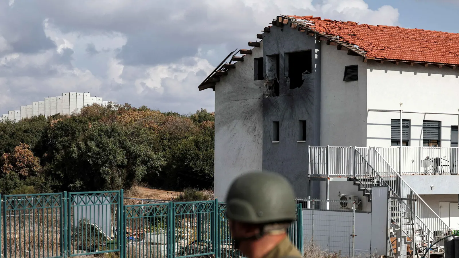 حزب الله يستهدف قاعدة "ميرون" الإسرائيلية