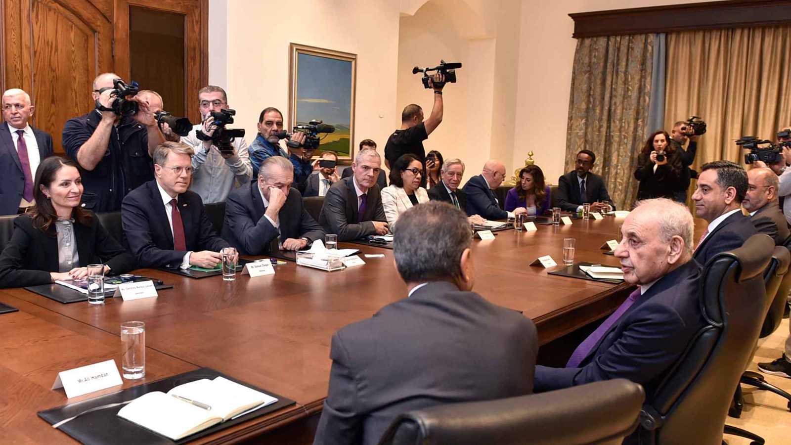 وفد مجلس الأمن في لبنان يدعو "جميع الأطراف" للالتزام بوقف إطلاق النار