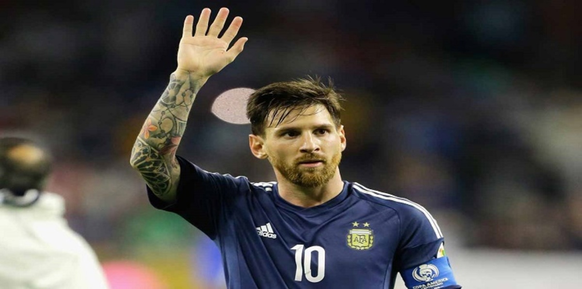 تقاليع أرجنتينية لإقناع ميسي بالعودة عن اعتزاله (صور)