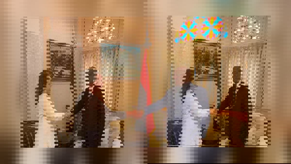 بعد تعيين محافظ جديد للبنك المركزي.. أمريكا تتعهد بدعم الإصلاحات في اليمن