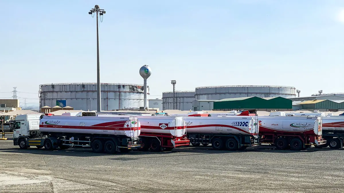 عُمان تعلن تأييدها موقف السعودية بشأن خفض إنتاج النفط