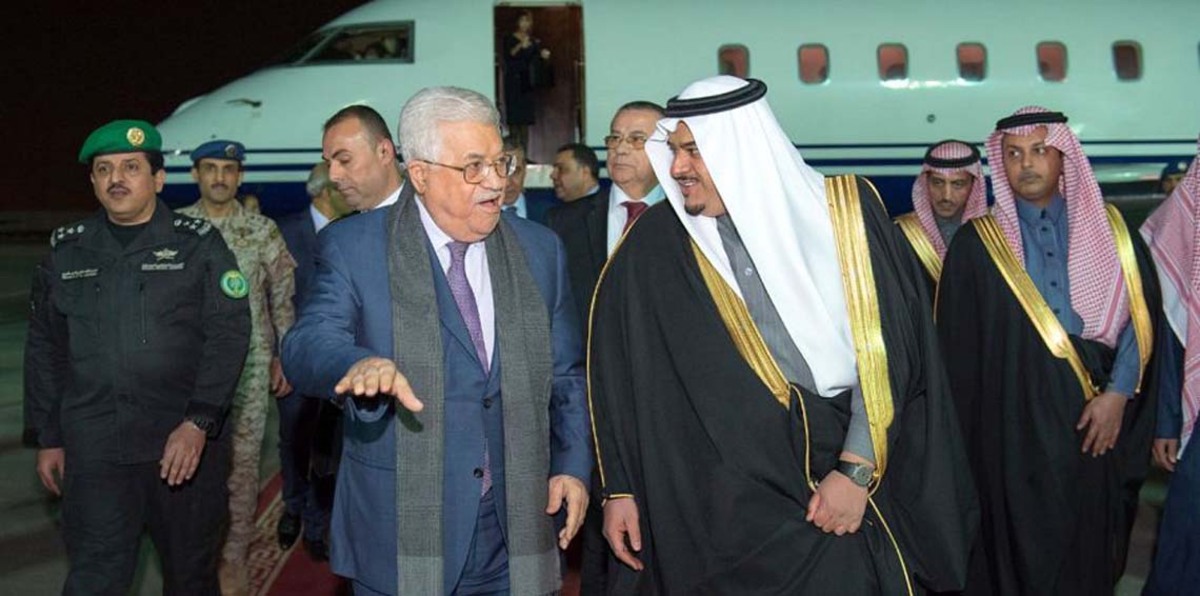 عباس يبحث في الرياض "سُبل الرّد" على إعلان ترامب