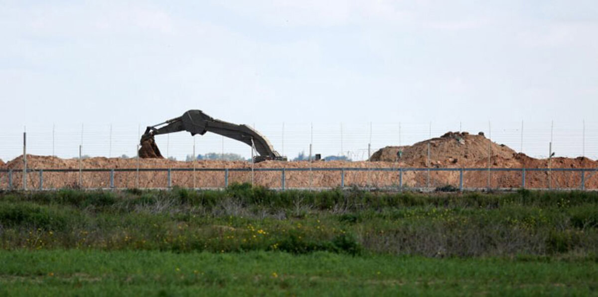 إسرائيل بصدد تطويق قطاع غزة بجدار "ذكي"