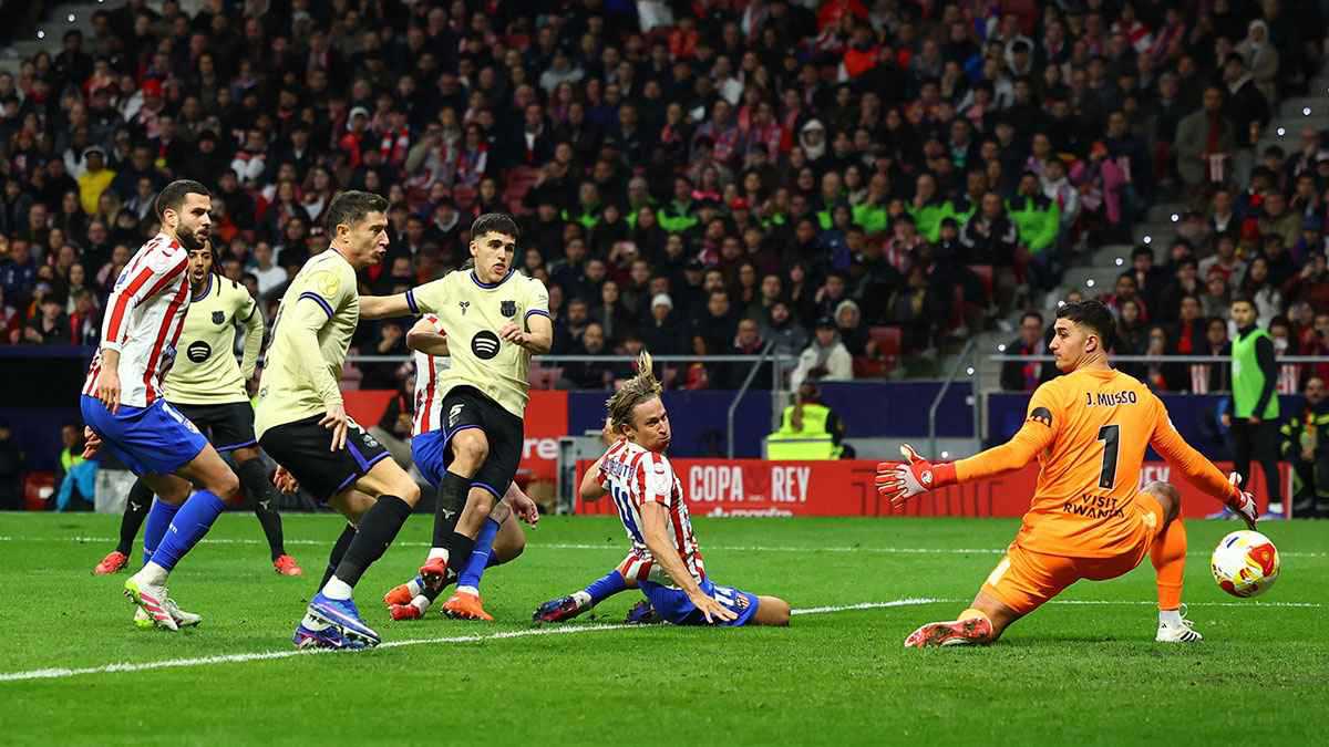 بطل ريمونتادا برشلونة التاريخية يتوقّع إنجازا جديدا ضد أتلتيكو مدريد بكأس الملك 