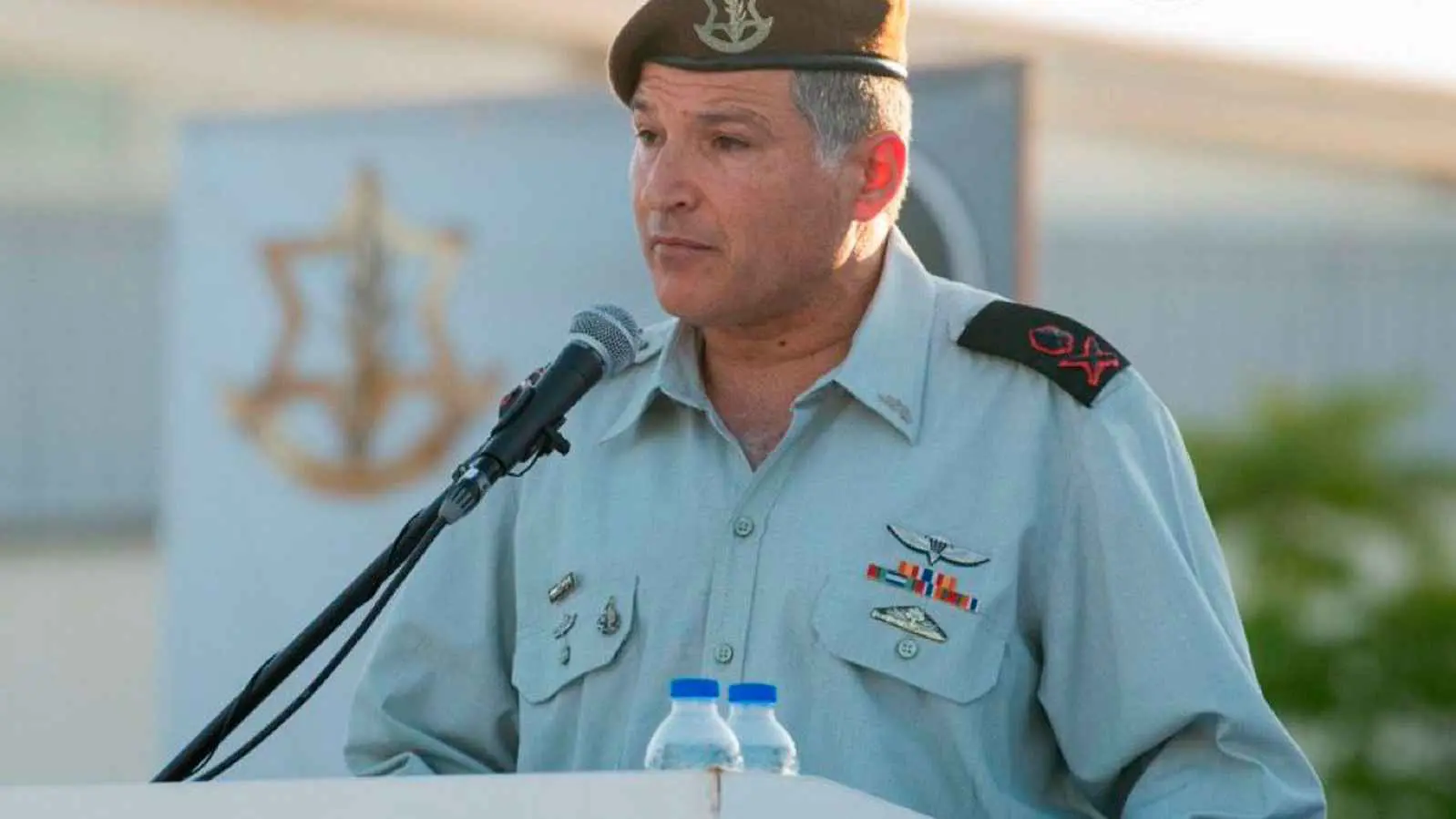 تربطه "علاقة سرية" بسارة.. كيف تغير موقف نتنياهو من رئيس الشاباك الجديد؟