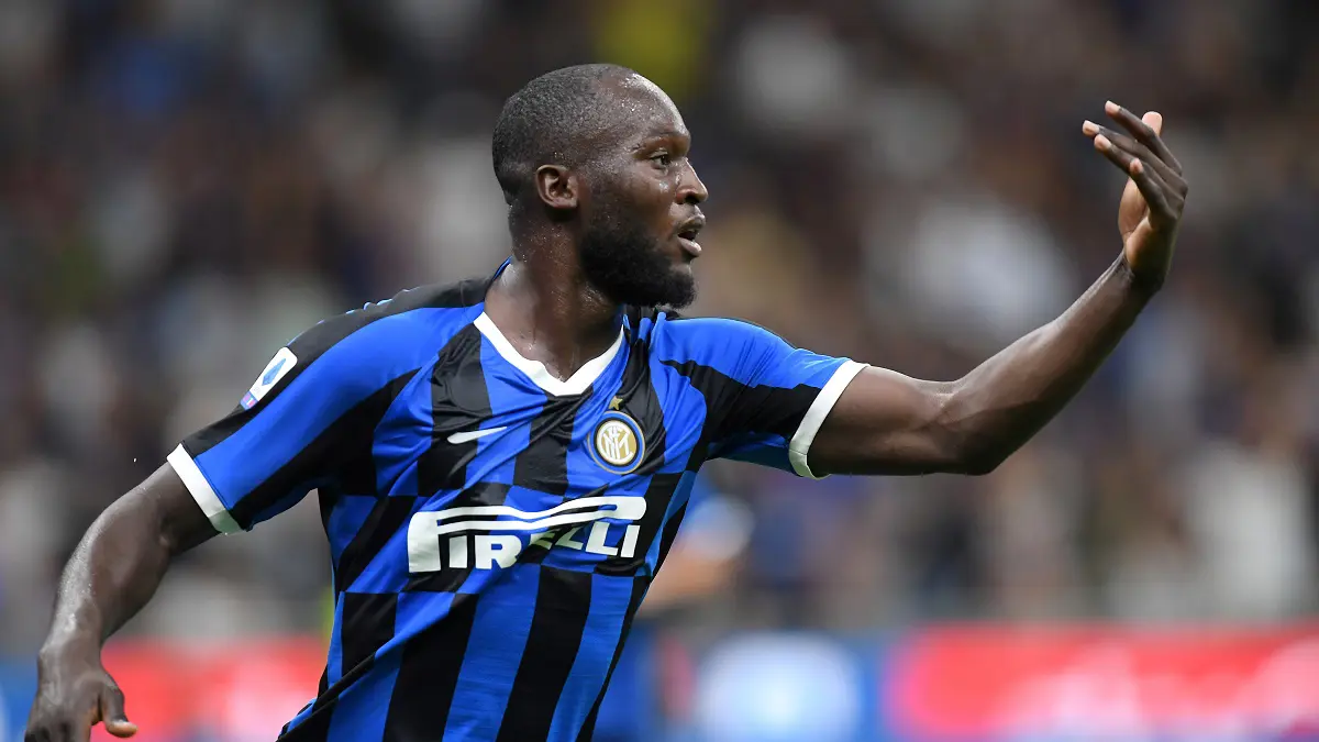 روميلو لوكاكو يرد على العنصرية (صورة)