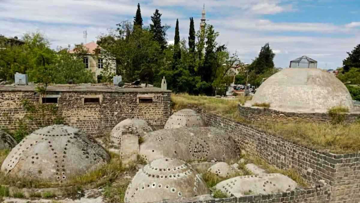 سوريا.. البدء بترميم أقدم حمام أثري في المنطقة الوسطى (صور)