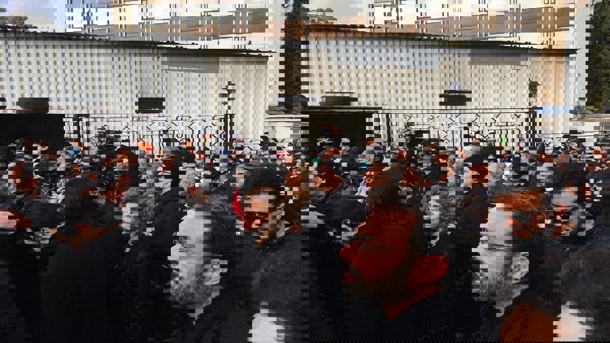 حضور واسع لنجوم الفن بتشييع جثمان حاتم علي (فيديو وصور)