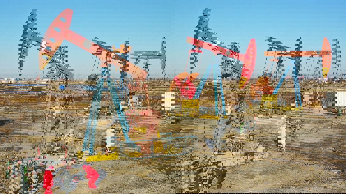 إيران تنفي موافقتها على نشر 5 آلاف جندي صيني لحماية استثمارات بكين لديها