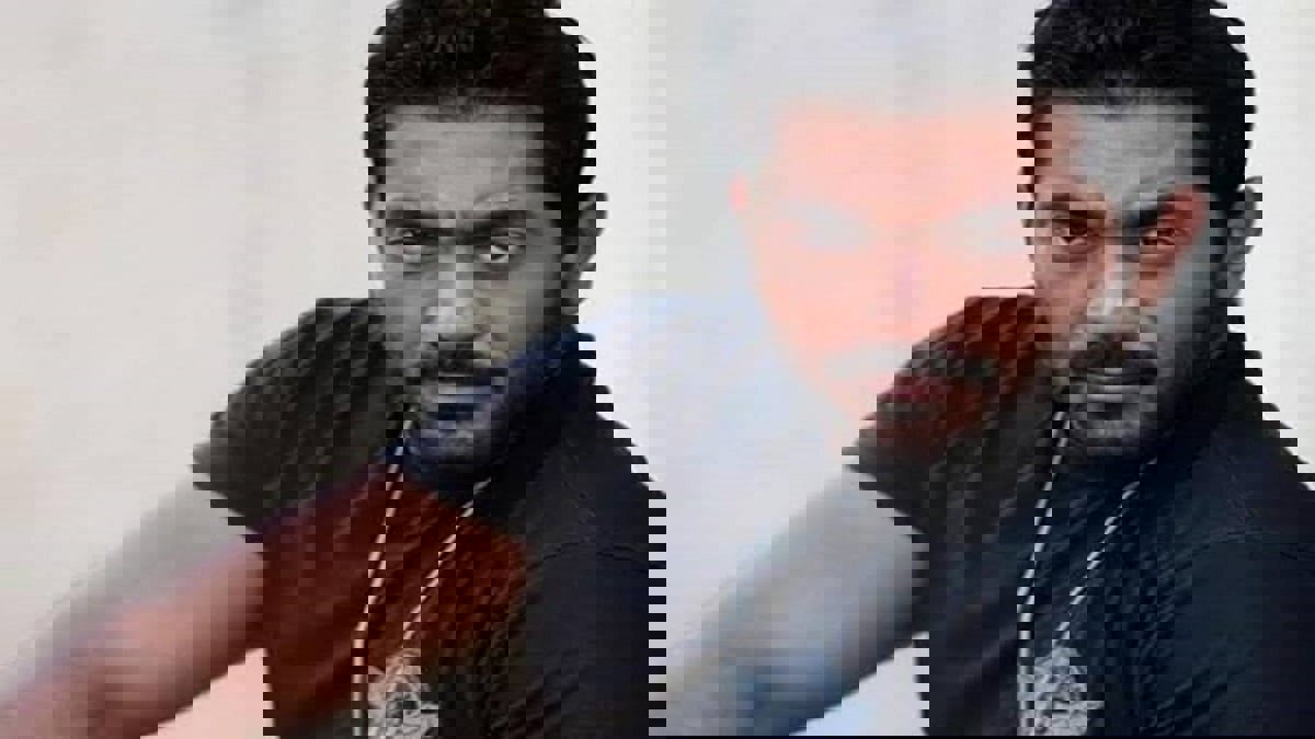 هجوم على أحمد فلوكس بعد وصفه مسلسل "الاختيار" بالحلال