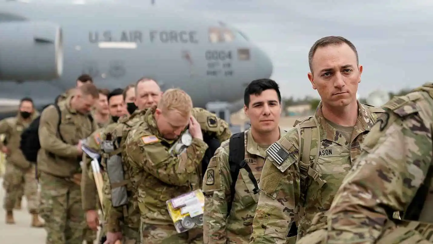 خلال 18 ساعة.. هل تتحرك قوات النخبة الأمريكية إلى الشرق الأوسط؟